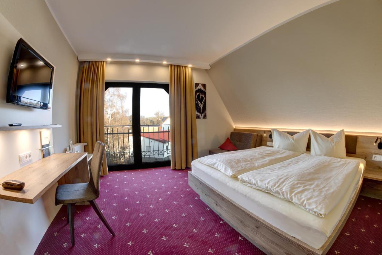 Hotel Zur Schmiede Alsfeld Exterior photo